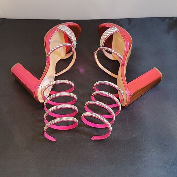 BRAND NEW WILD DIVA LOUNGS RHINESTONES EMBELLISHMENTS SANDAL - Picture 14 of 15